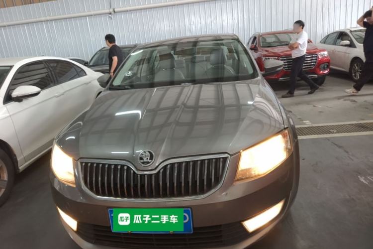 Used Skoda Octavia 2015 1.6L Manual Yijie Edition Front