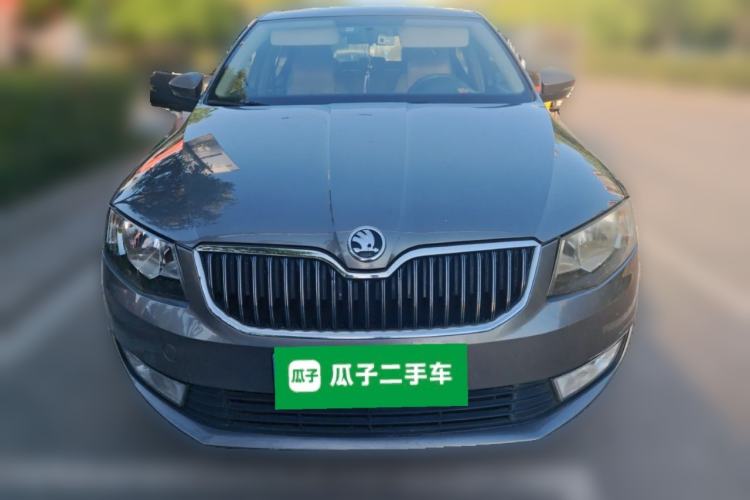 Used Skoda Octavia 2015 1.6L Automatic Yijie Edition Front