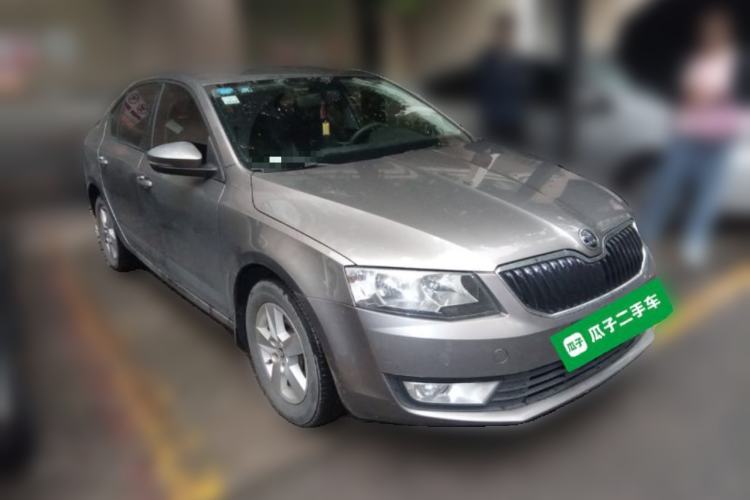 Used Skoda Octavia 2015 1.4TSI DSG Eado Edition Front Right 45 Deg