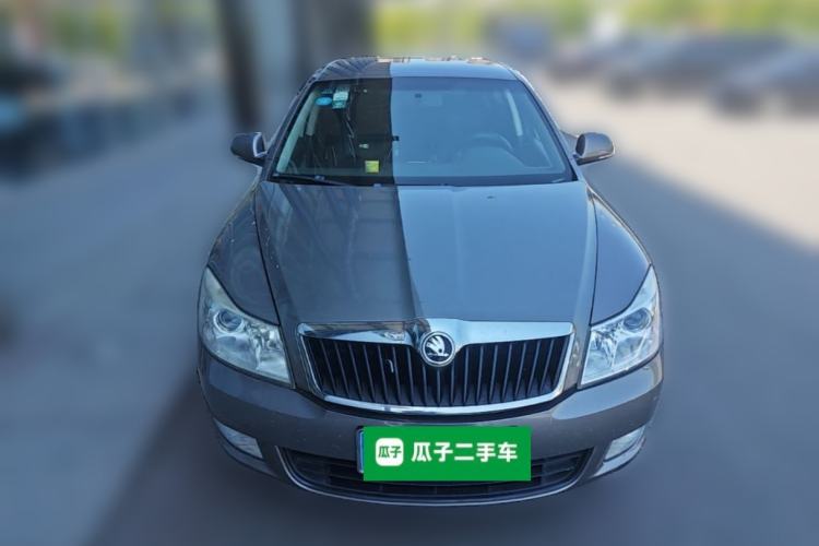 Used Skoda Octavia 2015 Classic Model 1.6L Manual Yijie Edition Front