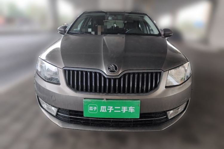 Used Skoda Octavia 2015 1.6L Manual Yijun Edition Front