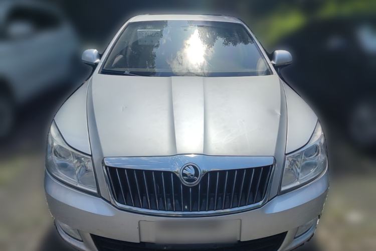 Used Skoda Octavia 2015 Classic Model 1.6L Automatic Yijie Version Front