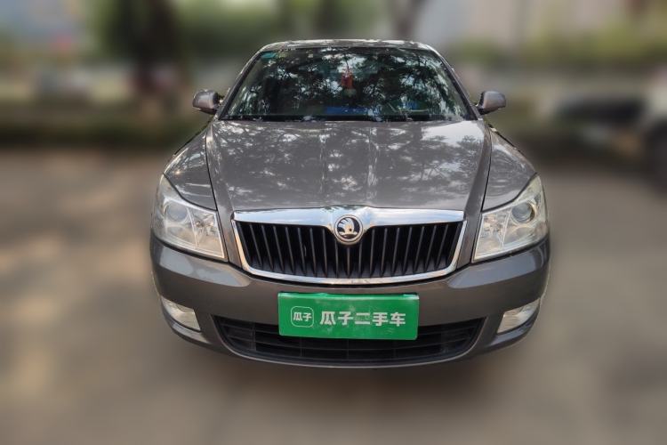 Used Skoda Octavia 2015 Classic Model 1.6L Manual Yijie Edition Front
