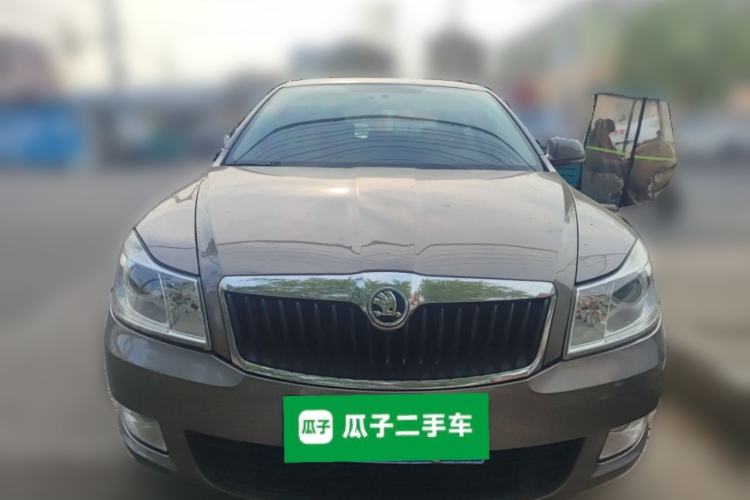 Used Skoda Octavia 2015 Classic Model 1.6L Manual Yijie Edition Front