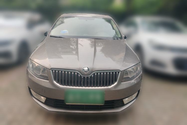 Used Skoda Octavia 2015 1.6L Manual Yijie Edition Front