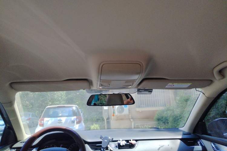 Used Skoda Octavia 2015 1.6L Automatic Yijie Edition Headliner