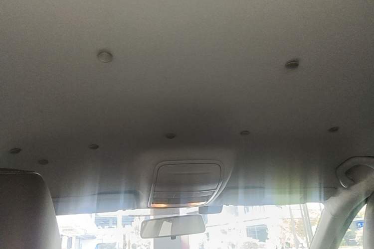 Used Skoda Octavia 2015 1.6L Manual Yijie Edition Headliner