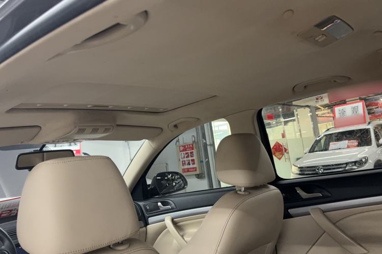Used Skoda Octavia 2015 Classic Model 1.6L Manual Yijie Edition Headliner