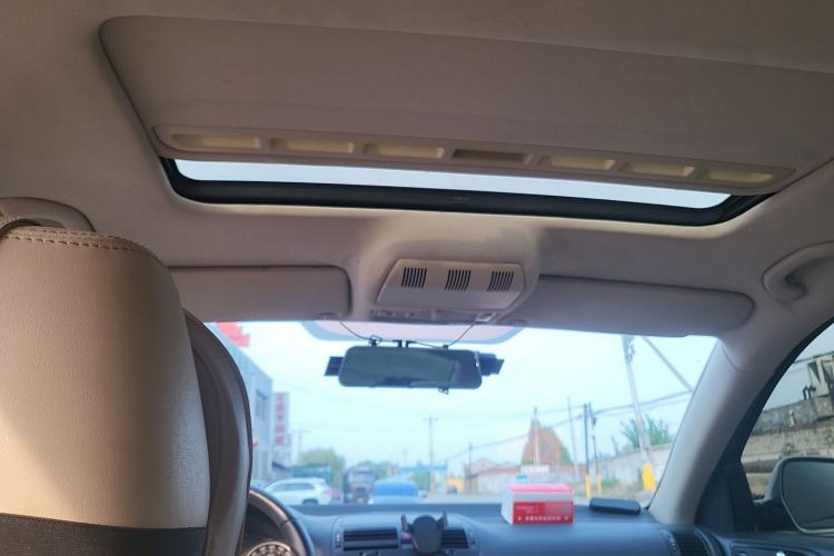 Used Skoda Octavia 2015 Classic Model 1.6L Manual Yijie Edition Headliner