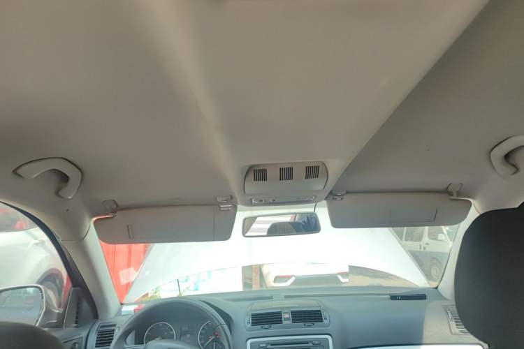 Used Skoda Octavia 2015 Classic Model 1.6L Manual Yijie Edition Headliner