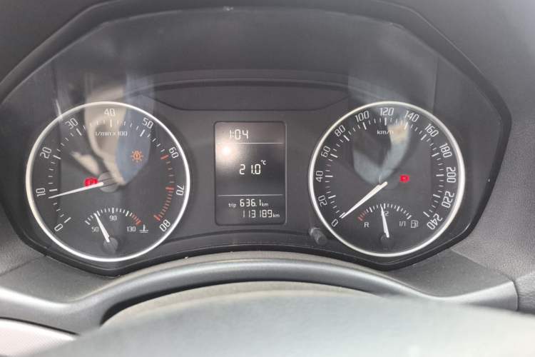 Used Skoda Octavia 2015 Classic Model 1.6L Manual Yijie Edition Instrument Cluster