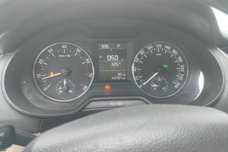Used Skoda Octavia 2015 1.6L Automatic Yijie Edition Instrument Cluster