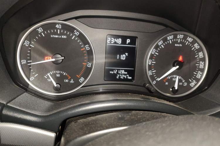Used Skoda Octavia 2015 Classic Model 1.6L Automatic Yijie Version Instrument Cluster