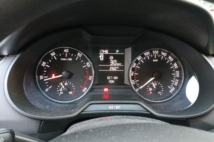 Used Skoda Octavia 2015 1.6L Automatic Yijie Edition Instrument Cluster