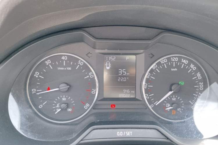 Used Skoda Octavia 2015 1.6L Automatic Yijie Edition Instrument Cluster