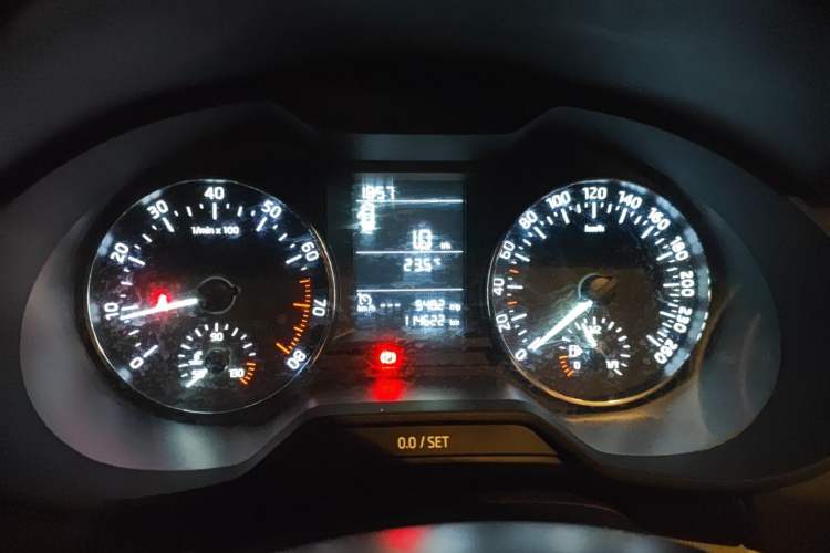Used Skoda Octavia 2015 1.6L Manual Yijie Edition Instrument Cluster