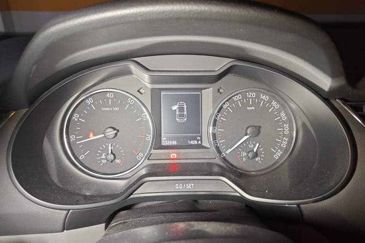 Used Skoda Octavia 2015 1.6L Automatic Yijun Edition Instrument Cluster
