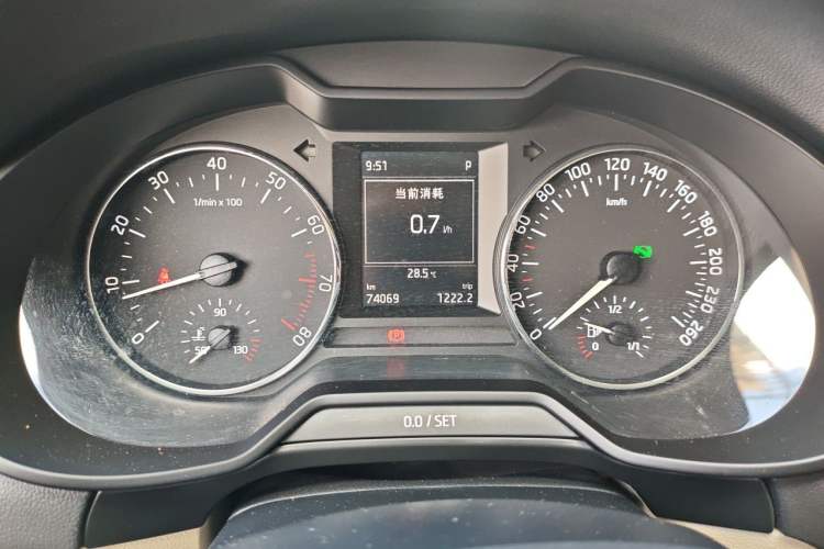 Used Skoda Octavia 2015 1.4TSI DSG Yijun Edition Instrument Cluster