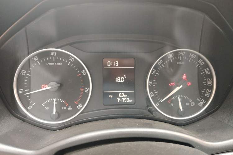 Used Skoda Octavia 2015 Classic Model 1.6L Manual Yijie Edition Instrument Cluster