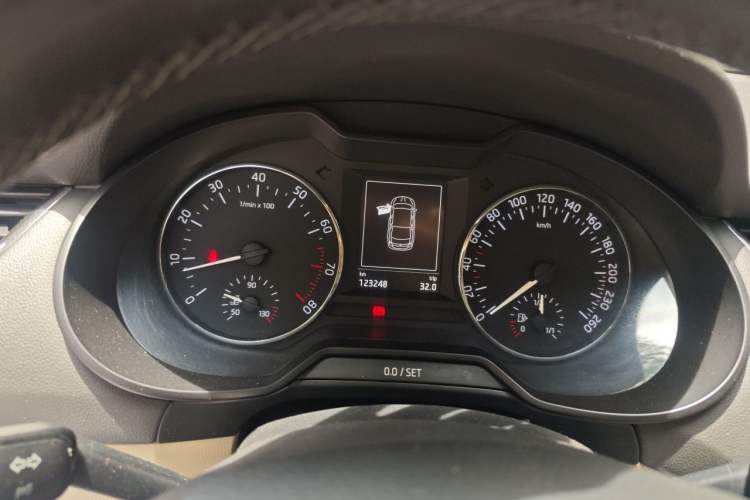 Used Skoda Octavia 2015 1.4TSI DSG Yijun Edition Instrument Cluster