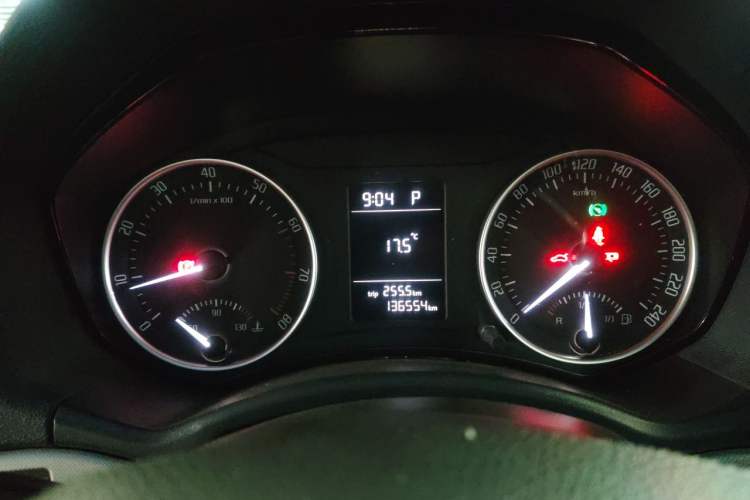 Used Skoda Octavia 2015 Classic Model 1.6L Automatic Yijie Version Instrument Cluster