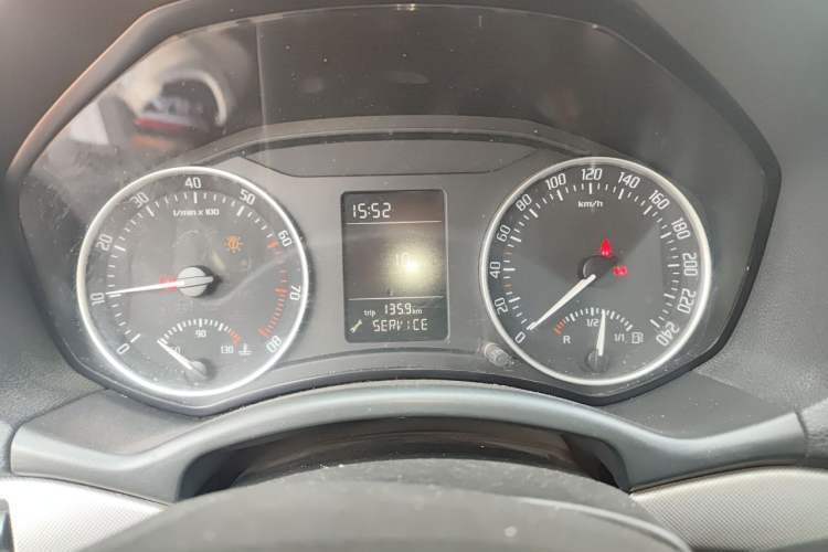Used Skoda Octavia 2015 Classic Model 1.6L Manual Yijie Edition Instrument Cluster