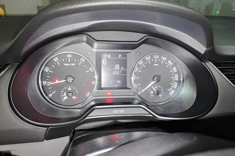 Used Skoda Octavia 2015 1.6L Automatic Yijie Edition Instrument Cluster