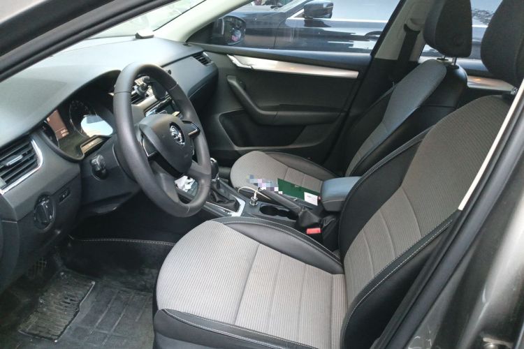 Used Skoda Octavia 2015 1.6L Automatic Yijie Edition Left Front Seat
