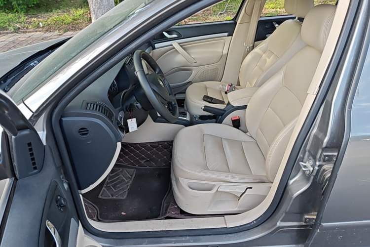 Used Skoda Octavia 2015 Classic Model 1.6L Automatic Yijie Version Left Front Seat