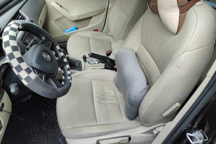 Used Skoda Octavia 2015 1.6L Automatic Yijun Edition Left Front Seat