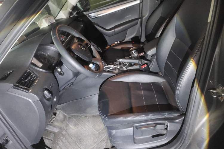 Used Skoda Octavia 2015 1.6L Automatic Yijie Edition Left Front Seat