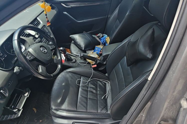 Used Skoda Octavia 2015 1.6L Automatic Yijun Edition Left Front Seat