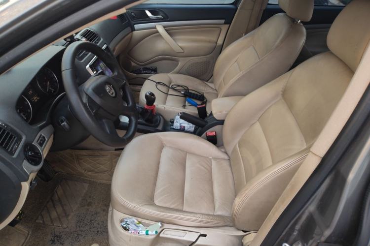 Used Skoda Octavia 2015 Classic Model 1.6L Manual Yijie Edition Left Front Seat