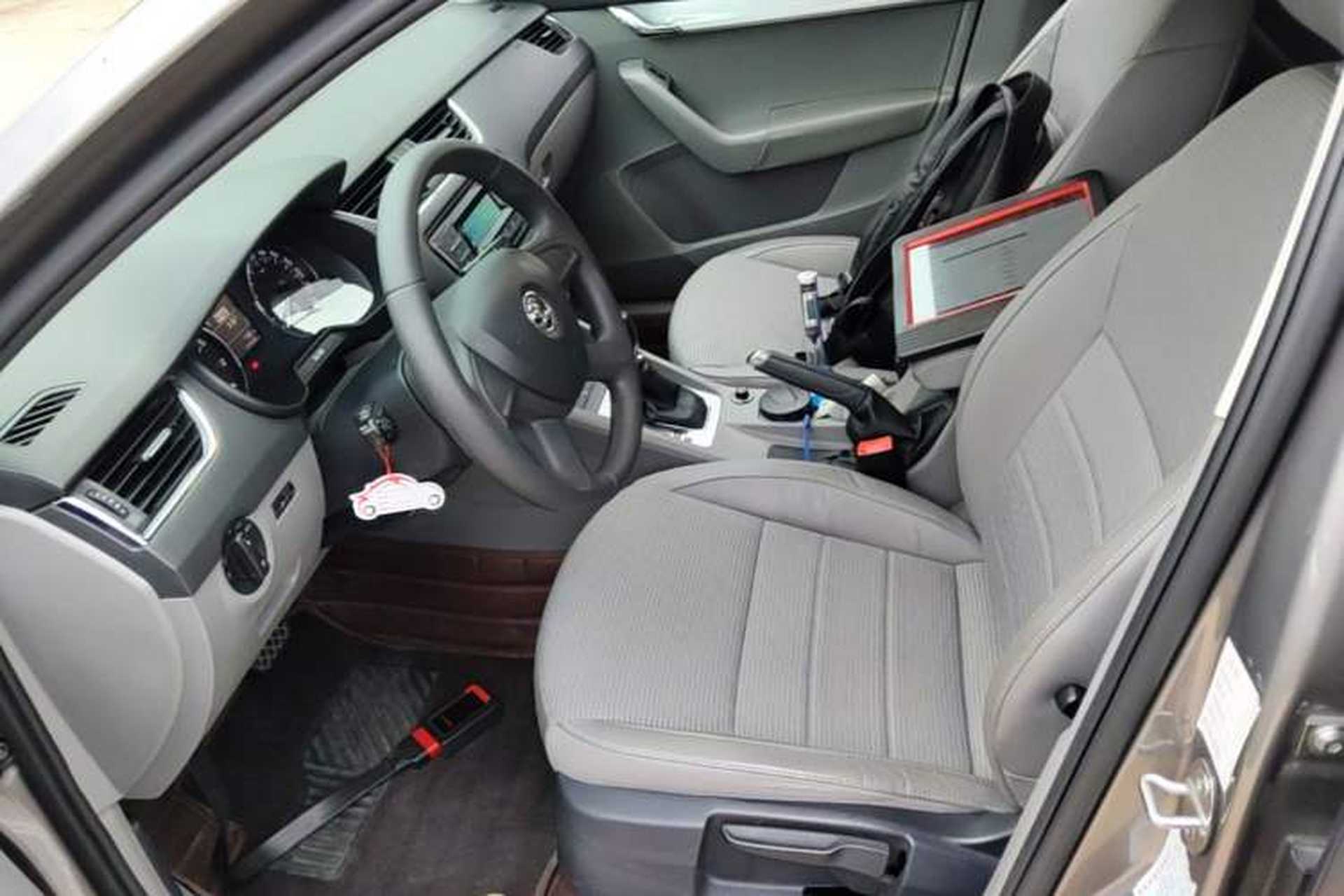 Used Skoda Octavia 2015 1.6L Automatic Yijie Edition Left Front Seat