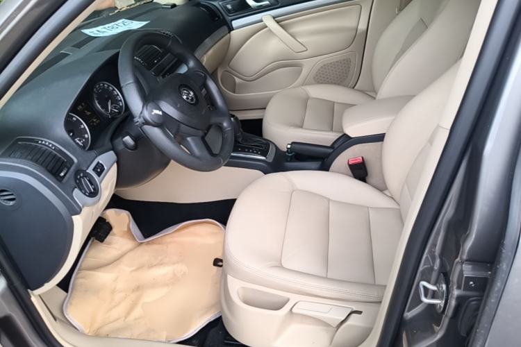 Used Skoda Octavia 2015 Classic Model 1.6L Automatic Yijie Version Left Front Seat