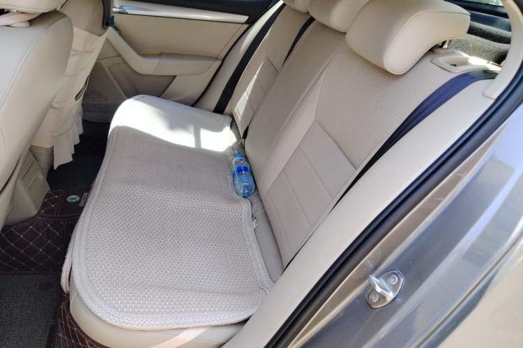 Used Skoda Octavia 2015 1.6L Automatic Yijie Edition Left Rear Seat