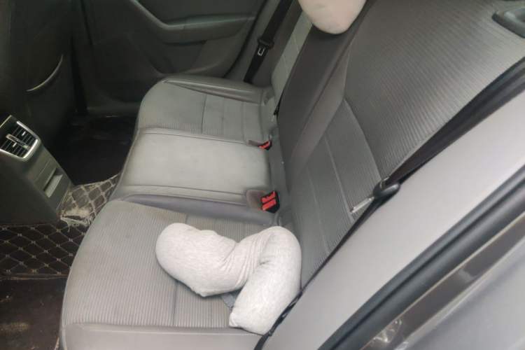 Used Skoda Octavia 2015 1.6L Manual Yijie Edition Left Rear Seat