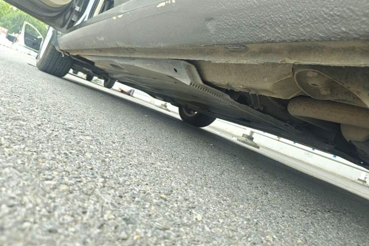 Used Skoda Octavia 2015 1.6L Automatic Yijun Edition Left Side Sill