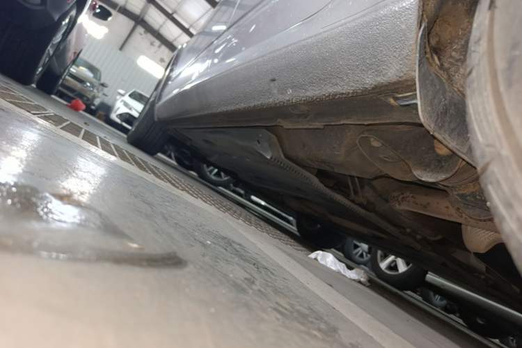 Used Skoda Octavia 2015 1.6L Manual Yijie Edition Left Side Sill