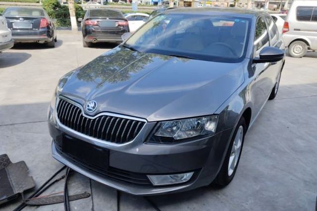 Skoda Octavia 2015 1.6L Automatic Yijie Edition usado
