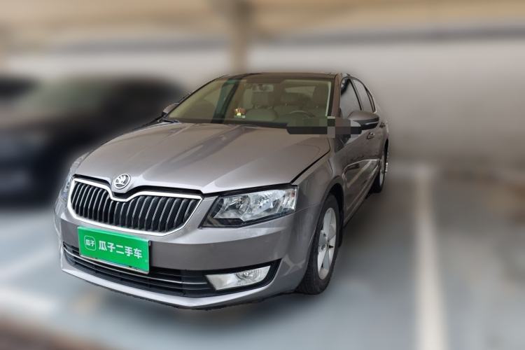 Używany Skoda Octavia 2015 1.6L Automatic Yijun Edition Guazi used car, China used car export, Used car for sale, Used cars, Cheapest cars for sale
