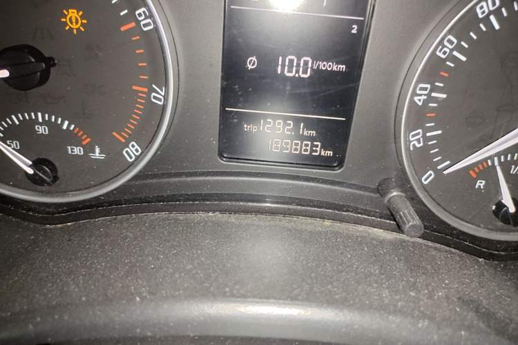 Used Skoda Octavia 2015 Classic Model 1.6L Automatic Yijie Version Odometer Close Up
