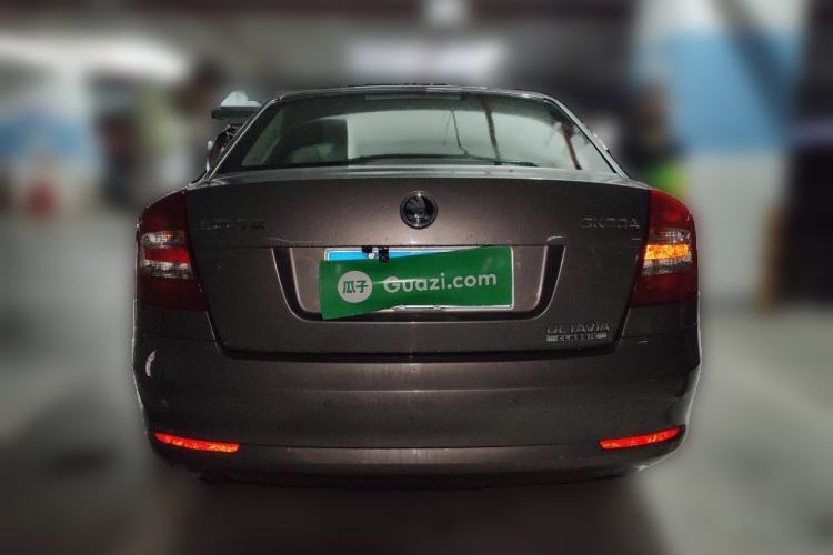 Used Skoda Octavia 2015 Classic Model 1.6L Automatic Yijie Version Rear