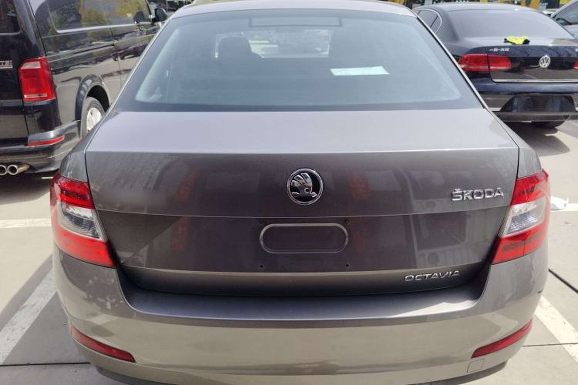Used Skoda Octavia 2015 1.6L Automatic Yijie Edition Rear