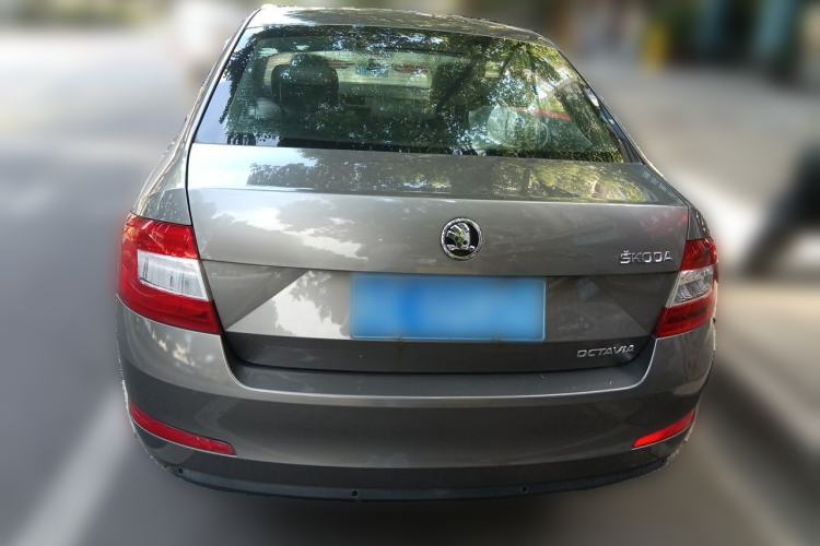 Used Skoda Octavia 2015 1.6L Automatic Yijie Edition Rear