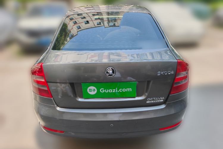 Used Skoda Octavia 2015 Classic Model 1.6L Manual Yijie Edition Rear