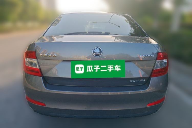 Used Skoda Octavia 2015 1.6L Automatic Yijie Edition Rear