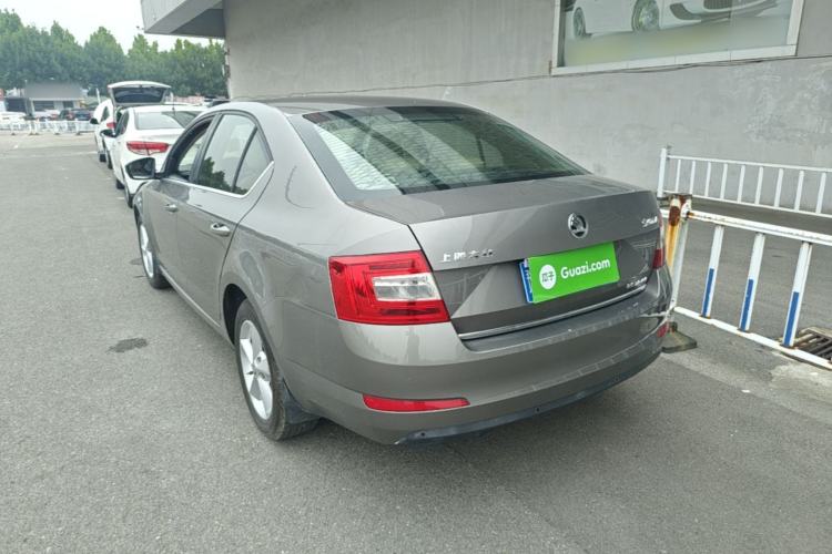 Used Skoda Octavia 2015 1.6L Automatic Yijun Edition Rear Left 45 Deg
