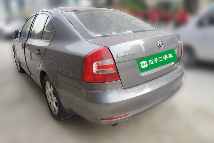 Used Skoda Octavia 2015 Classic Model 1.6L Manual Yijie Edition Rear Left 45 Deg