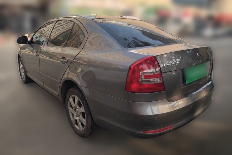 Used Skoda Octavia 2015 Classic Model 1.6L Manual Yijie Edition Rear Left 45 Deg